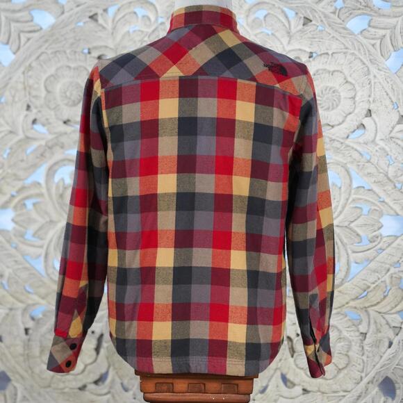 The North Face Plaid Quilted lined Flannel Shirt Jacket S Red Gray Tan Snap - Picture 7 of 8